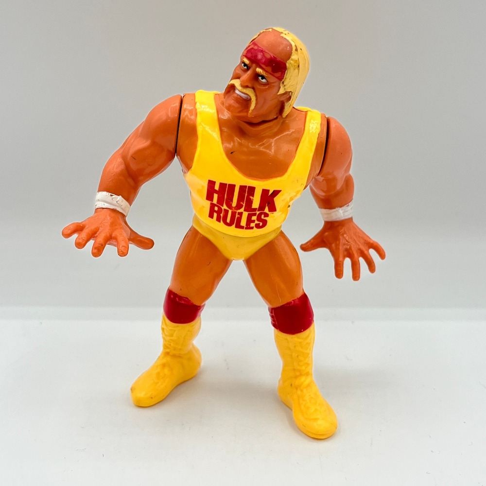 Vintage 1990 Hulk Hogan WWF Wrestling Action Figure  Yellow Singlet 4.5" READ